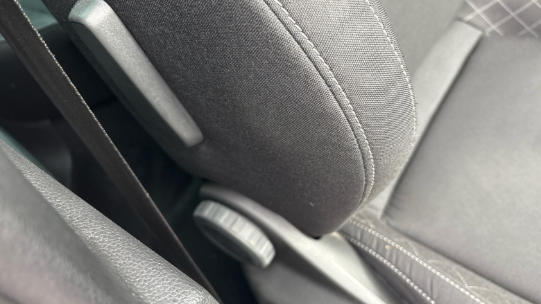 Skoda Karoq 1.0 TSI 110 SE 5dr Petrol Estate